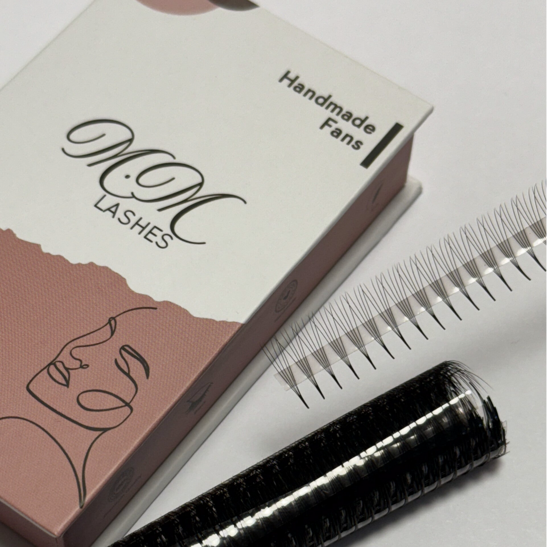 5D Fertigfächer auf Klebestreifen | 1000 fertige Wimpernfächer