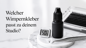 Schwarzer Wimpernkleber mit Hygrometer, Pinzette und Wimpernfächer für professionelle Wimpernverlängerung