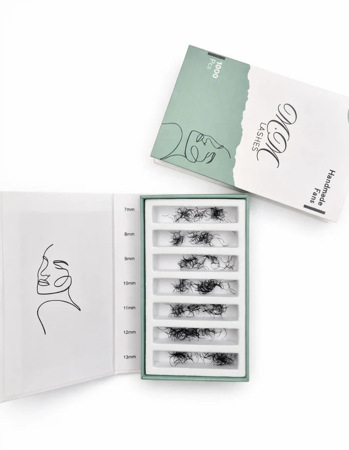 4D Loose Fertigfächer Mixbox – 1.000 handgefertigte Wimpernfächer in gemischten Längen von 8–14 mm, CC- oder D-Curl, Stärke 0,07 mm
